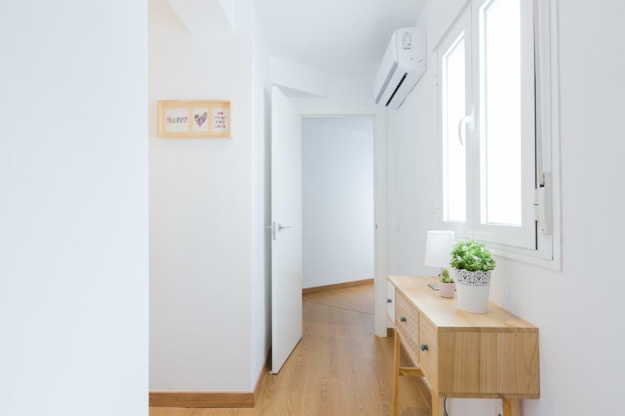 Hola Malaga Centro Apartment Bagian luar foto